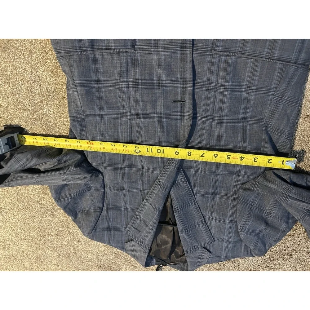 Calvin Klein gray plaid tailored suit JacketWool Blend 38R 2 Button Sport Jacket